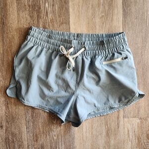Vuori Clementine Short 2.5in
